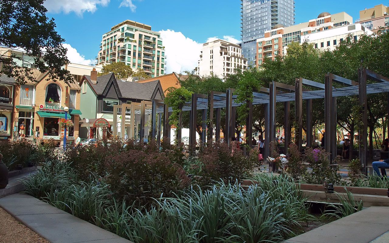 Village Of Yorkville Park - City of Toronto