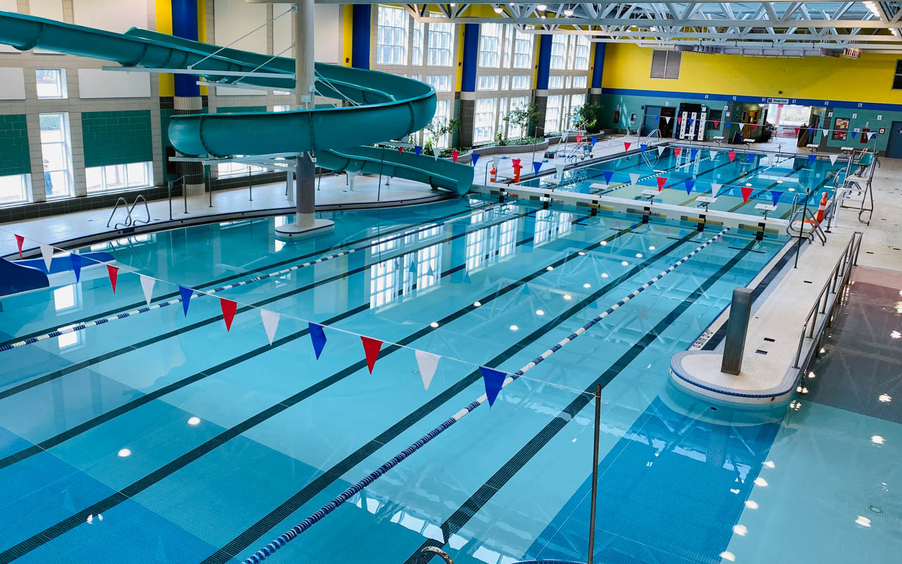 Pet and sales aquatic centre