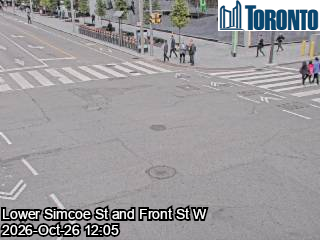 Live traffic camera: Front St W at Simcoe St / Lower Simcoe St