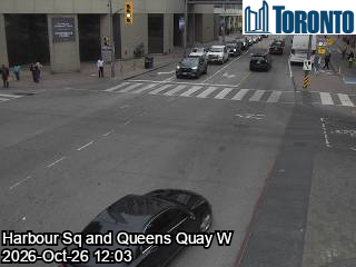 Live traffic camera: Queens Quay W at Bay St / Harbour Sq