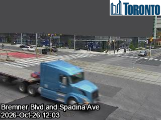 Live traffic camera: Spadina Ave at Bremner Blvd / Fort York Blvd
