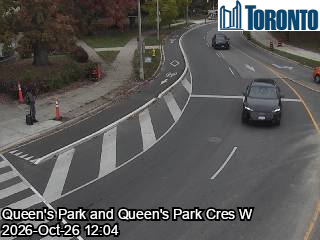 Live traffic camera: Queens Park at Queens Park Cres W