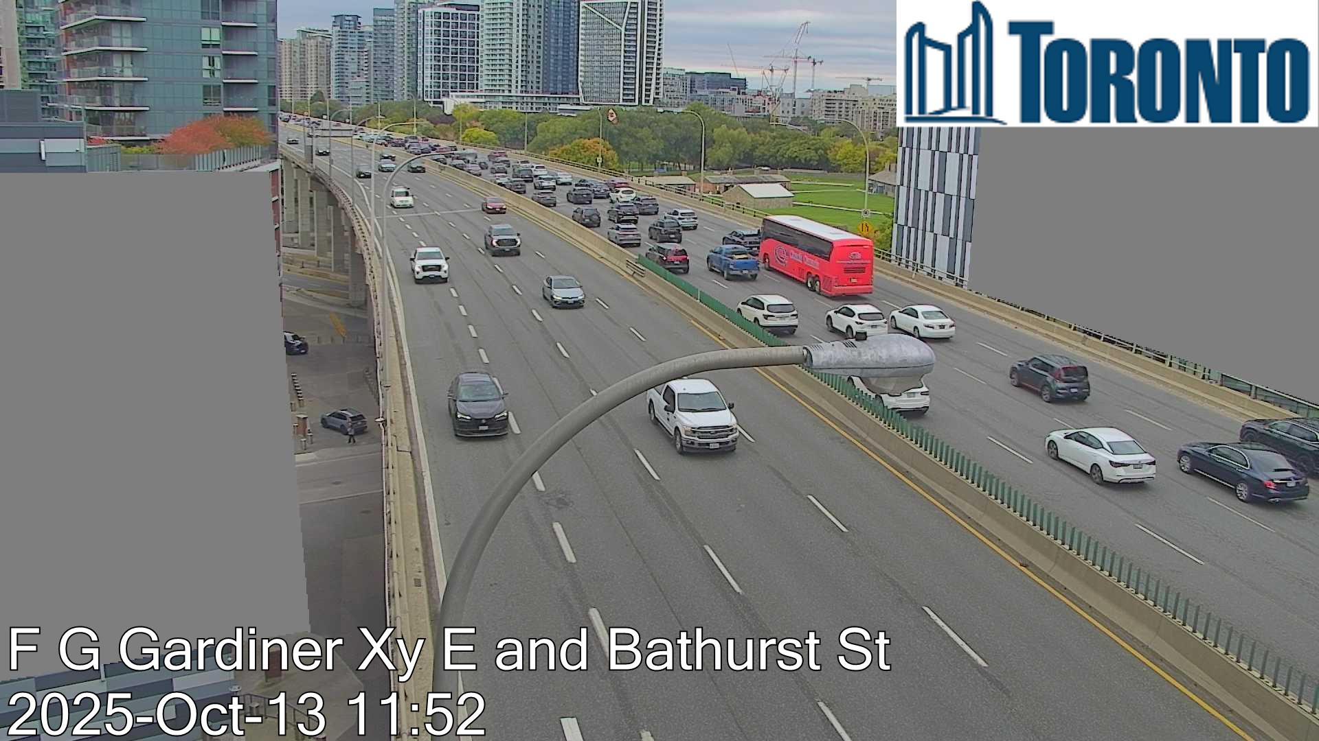 Webcam of Gardiner Expressway at Bathurst