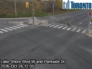 Live traffic camera: Lake Shore Blvd W at Parkside Dr (camera 2)