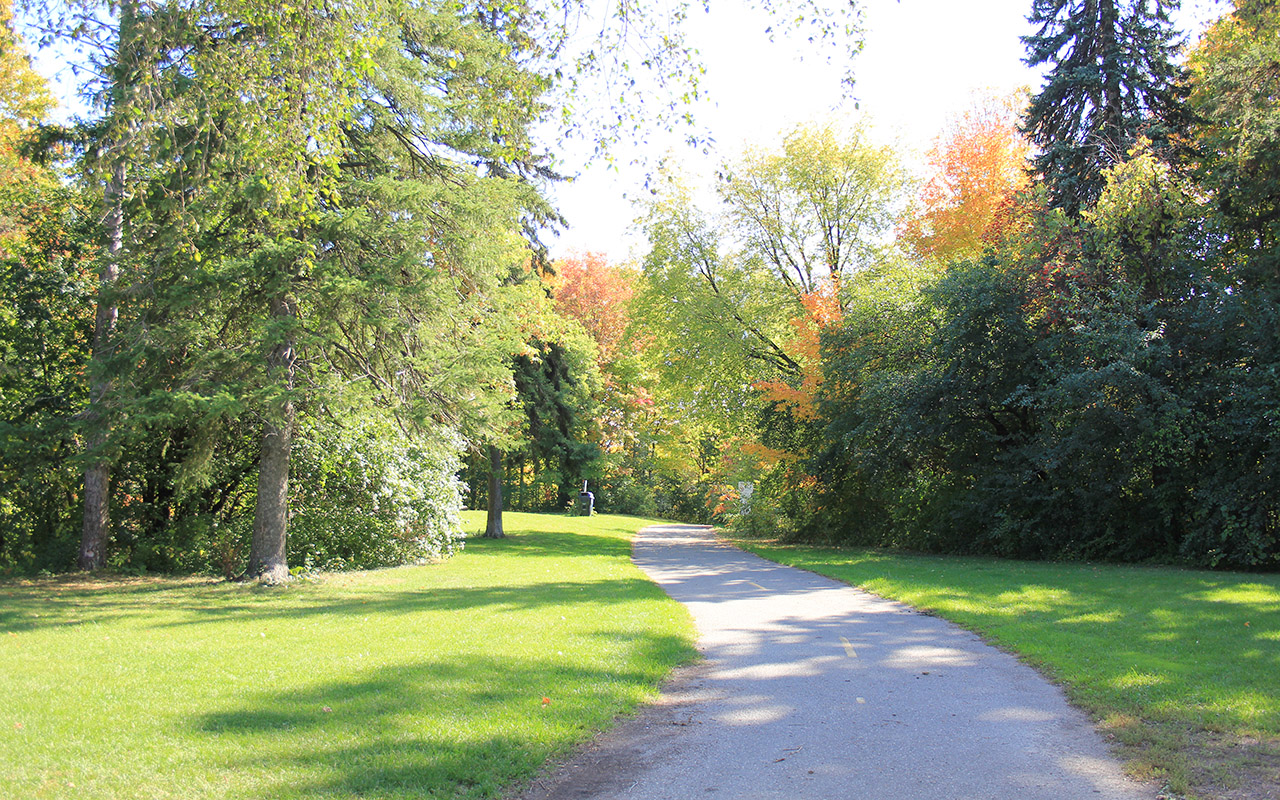 G Ross Lord Park Hour