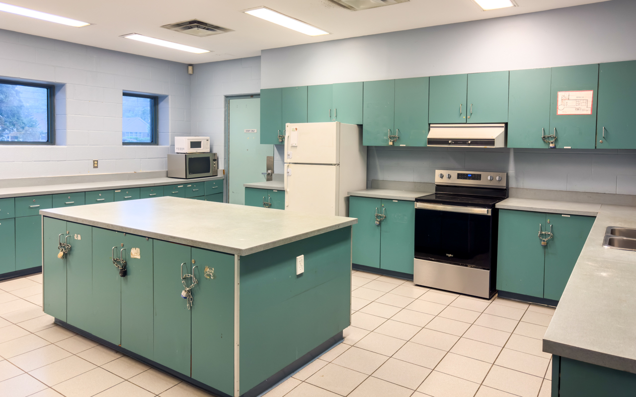 Birchmount Pool photo 3