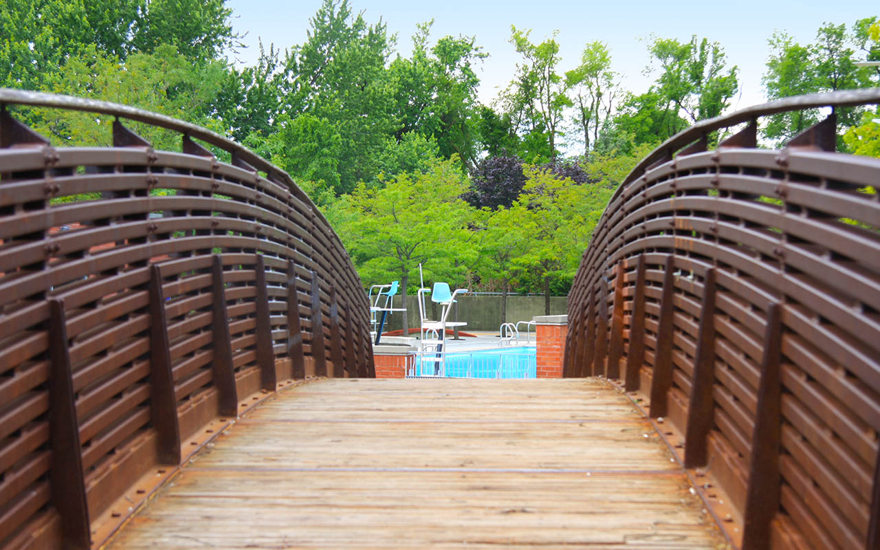 Ledbury Park outdoor pool