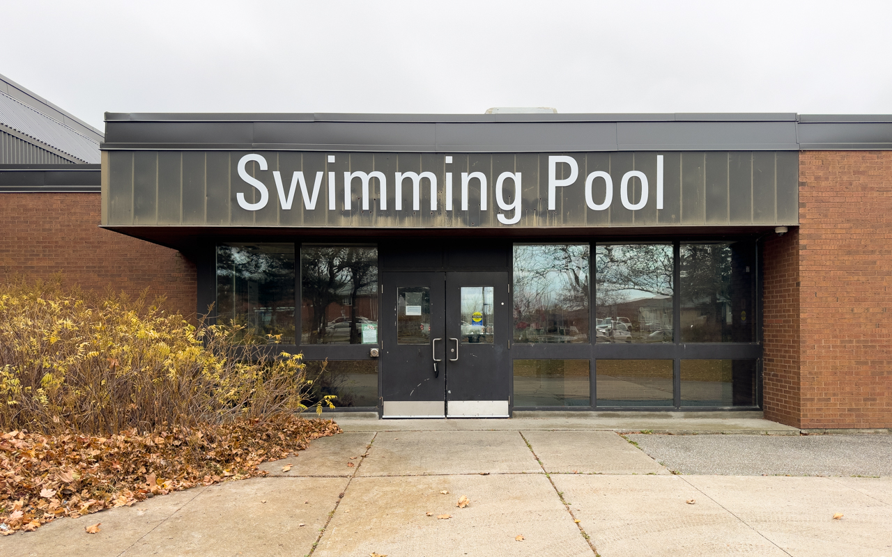 Pleasantview Outdoor Pool photo 2