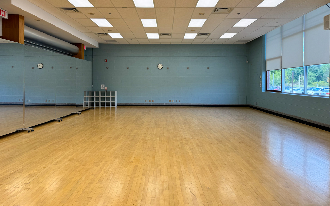 Memorial Pool And Health Club photo 5