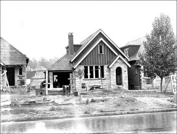 Construction on the Kinsgway