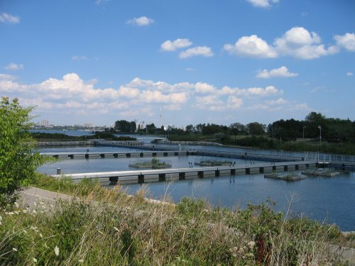 Humber Bay wet pond featuring a flow balancing system