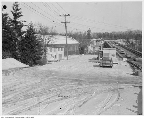 Demolition of old bridge completed