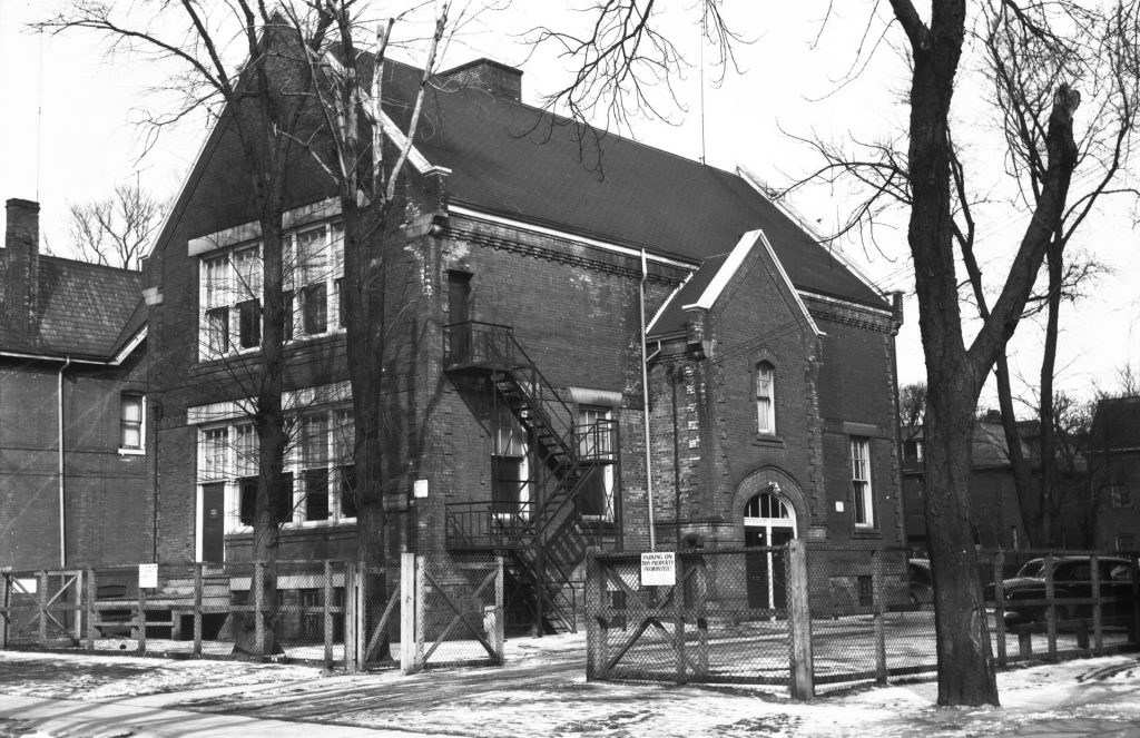 Schoolhouse, east side of George Street 1955, still remains today.