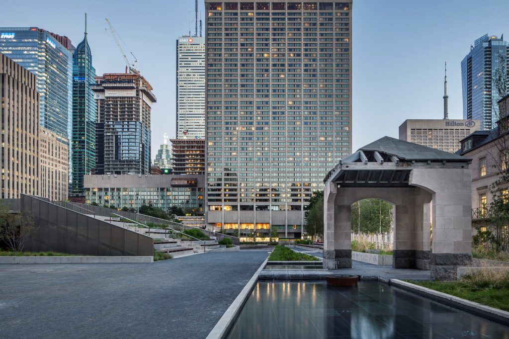 Features of Nathan Phillips Square City of Toronto