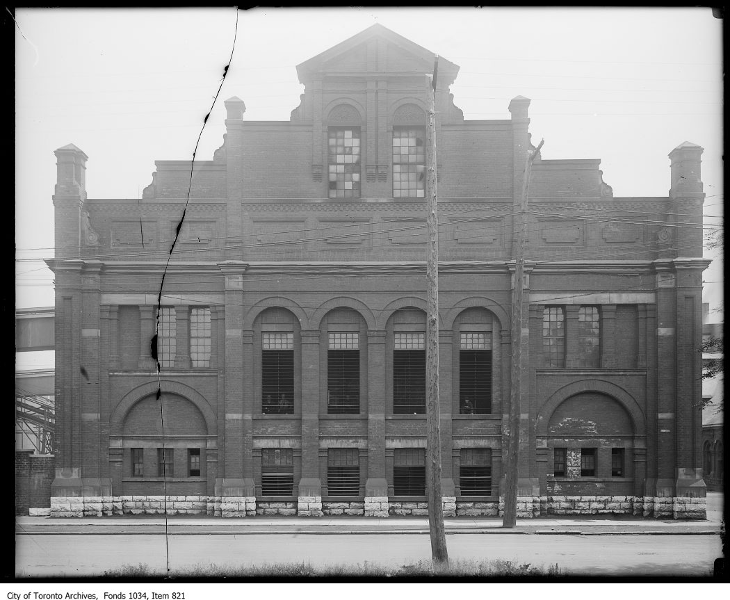 1922 Retort House before the renovation.