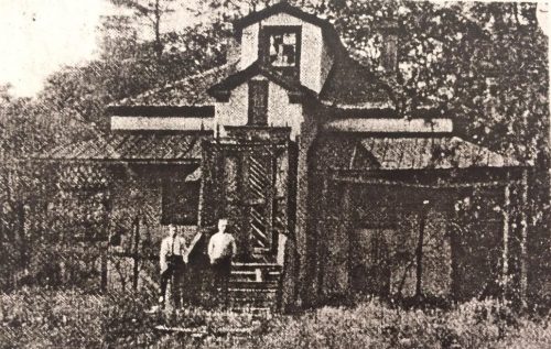 This is an archival photograph of the Baby Point estate in 1885 (Montgomery Inn Collection)