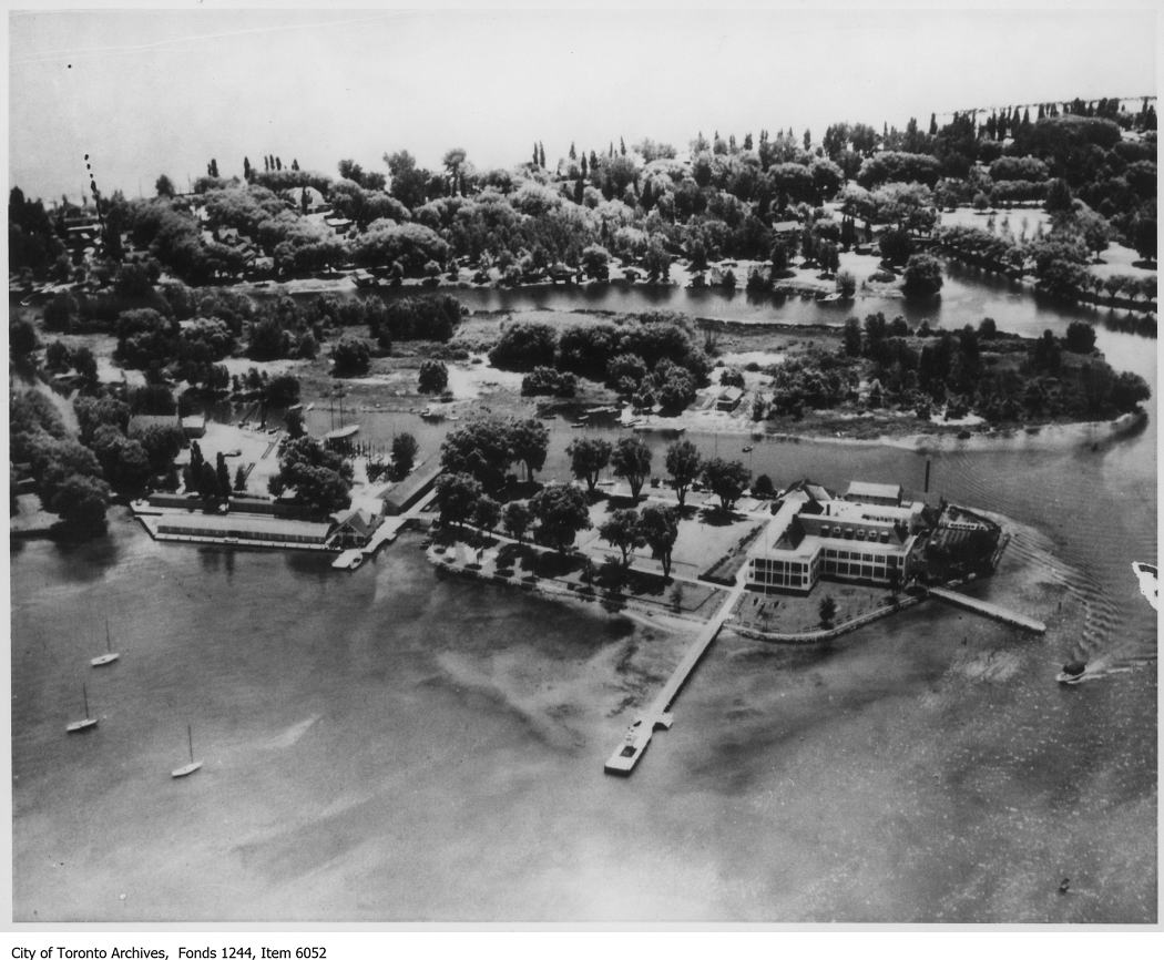 View of Toronto Island from above in around 1930, with the Royal Canadian Yacht Club clubhouse in the foreground