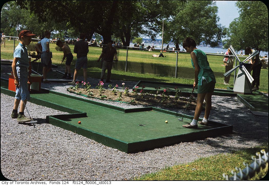 Miniature golfing at Centre Island in June 1964