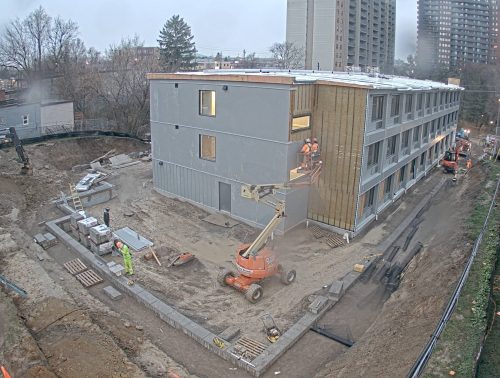 Construction of the modular building underway 