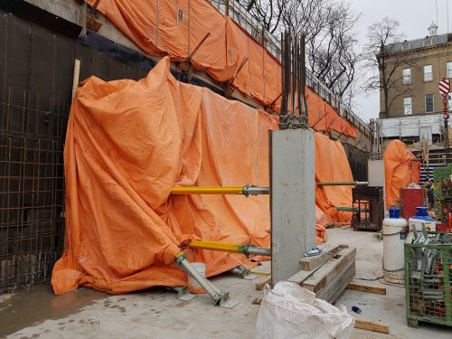 Image showing the foundation walls of the parking garage.