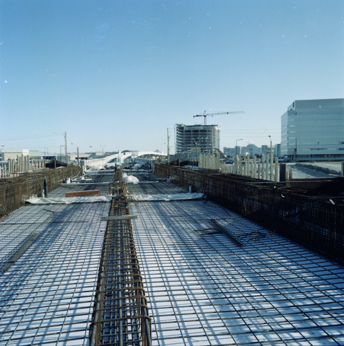 Installation of rebar on trackbed.