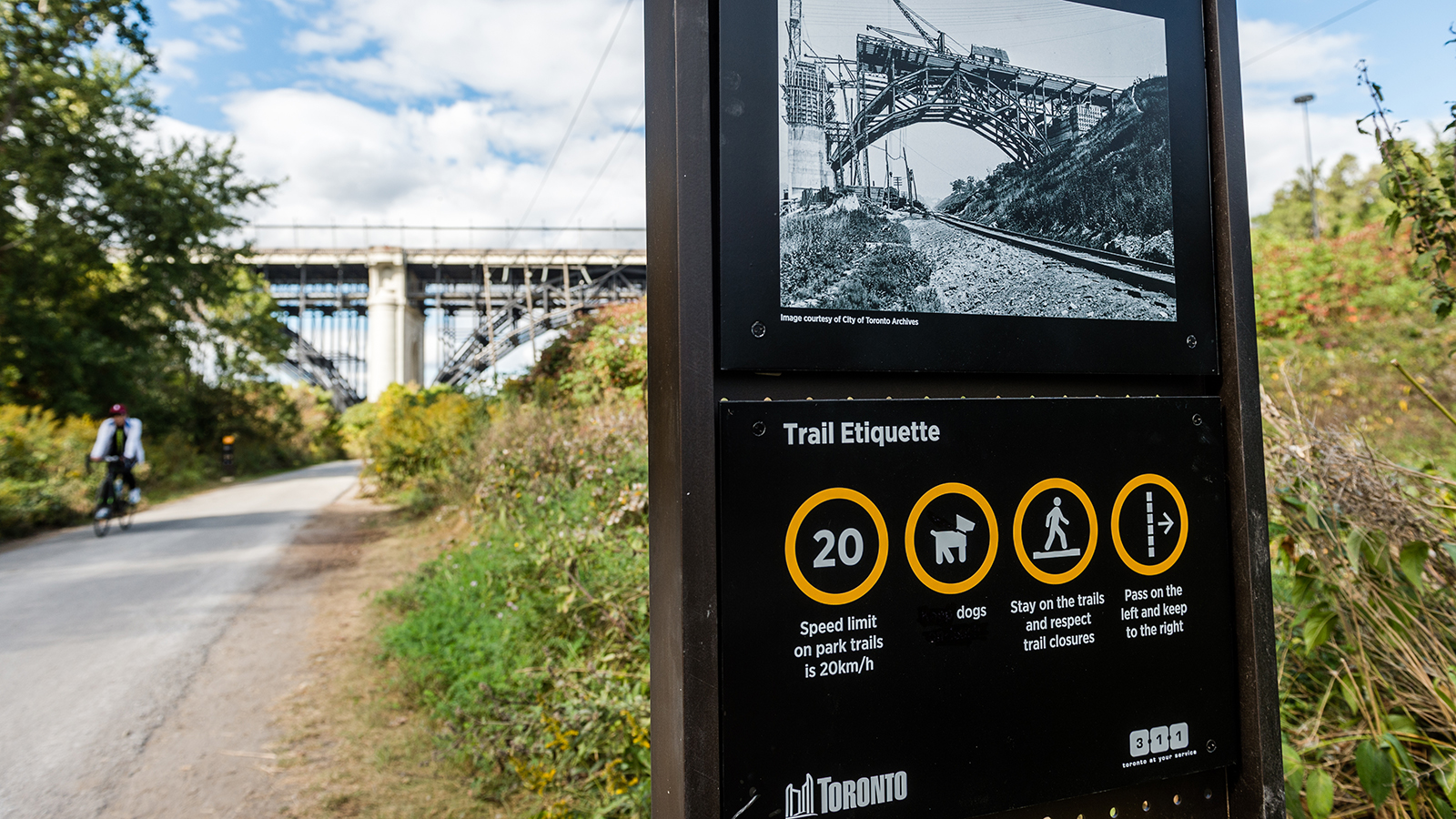 Wayfinding signage at the Lower Don Trail leading to the Prince Edward Viaduct