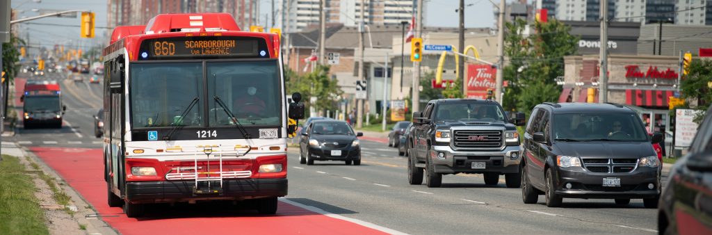 86D Scarborough bus using the RapidTO: Eglinton East lanes