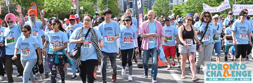 walkers at the start line of the Toronto Challenge