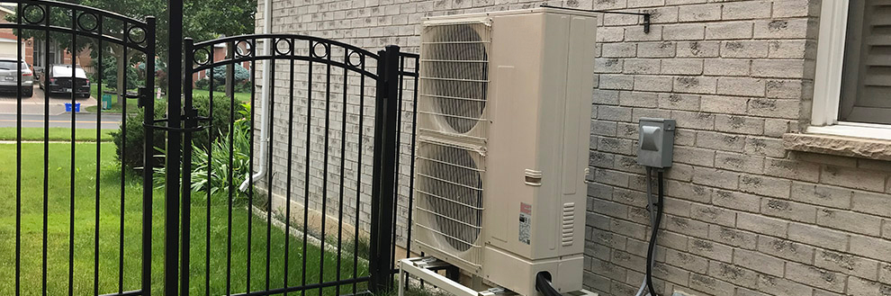 heat pump on the outside of a home