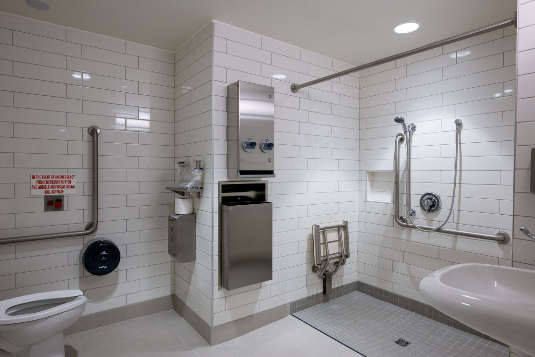 An accessible bathroom at 25 Canterbury Place