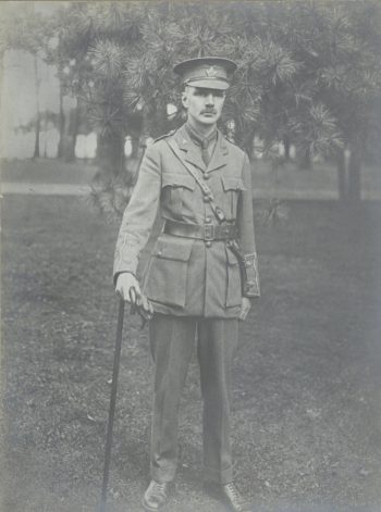 Man in First World War officer's uniform