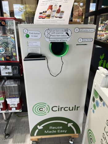 Circulr reverse vending machine for reusable cups.