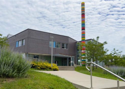 Front entrance to Parkway Forest Community Centre