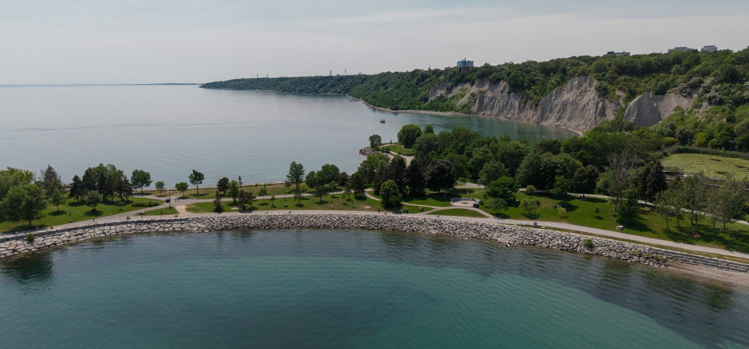 A scenic beach and bluff area in Toronto
